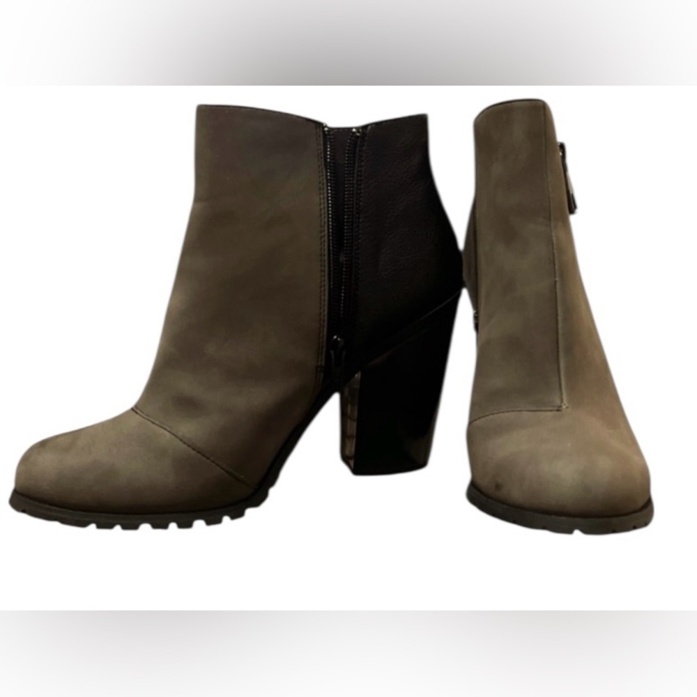 NWT- COLORBLOCK - Call It Spring hill boots